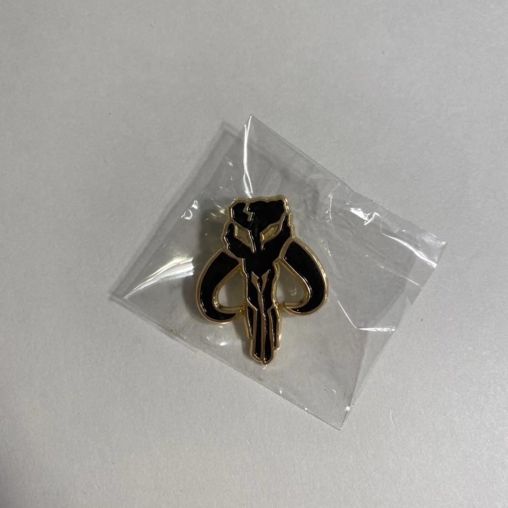 star wars bounty hunter insignia pin